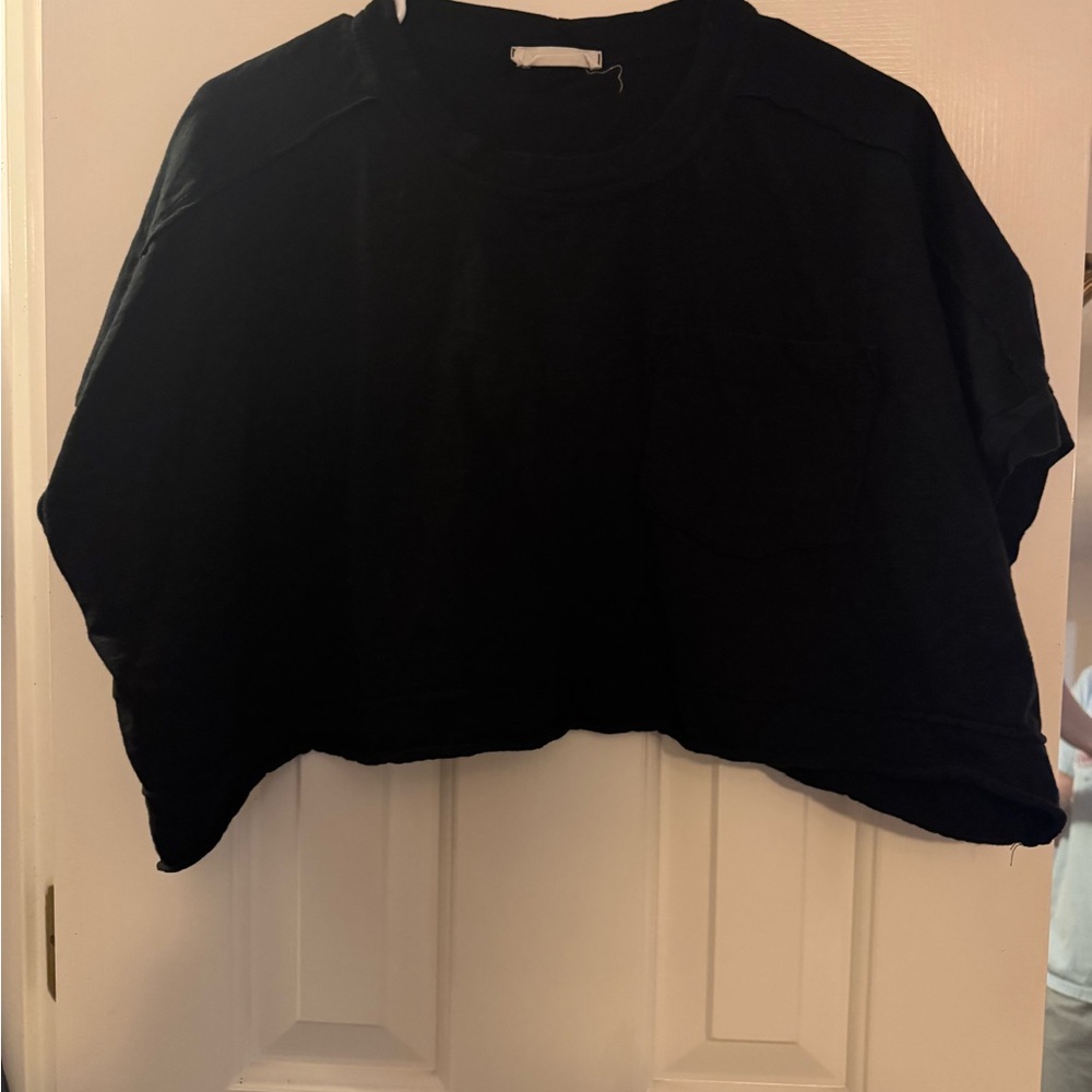 Jolie Women’s Cotton Black Cropped Pocket Tee XS
